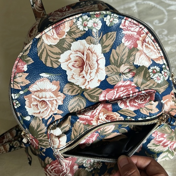 Mini floral backpack - Picture 8 of 8